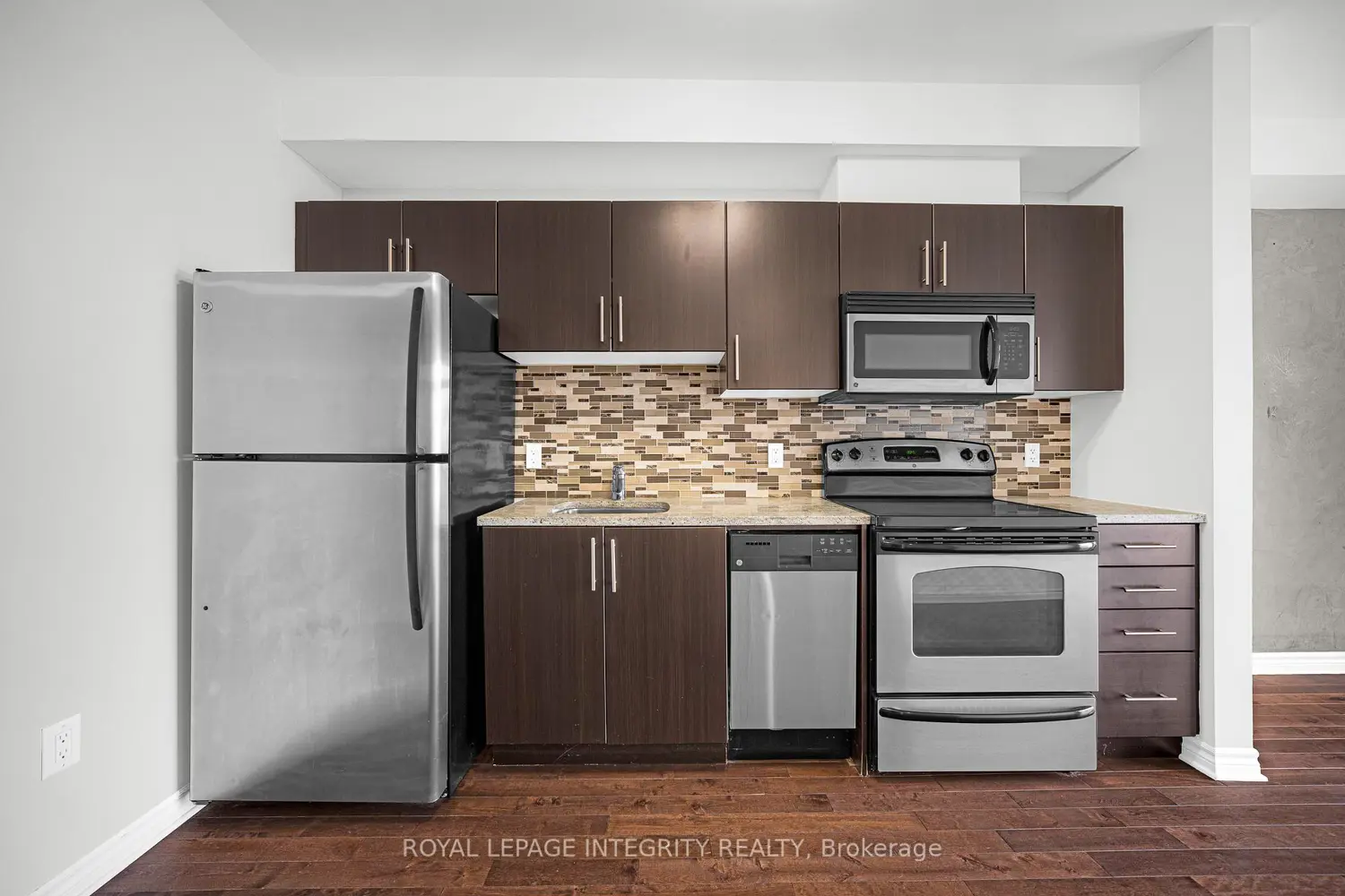Additional image 6 of 429 Kent Street 320