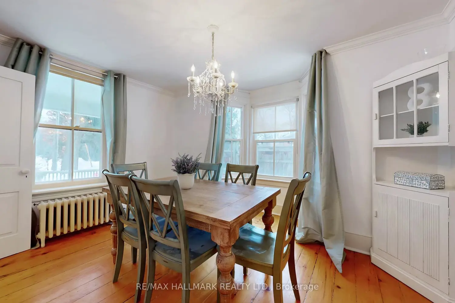 64 Powell Street photo 2