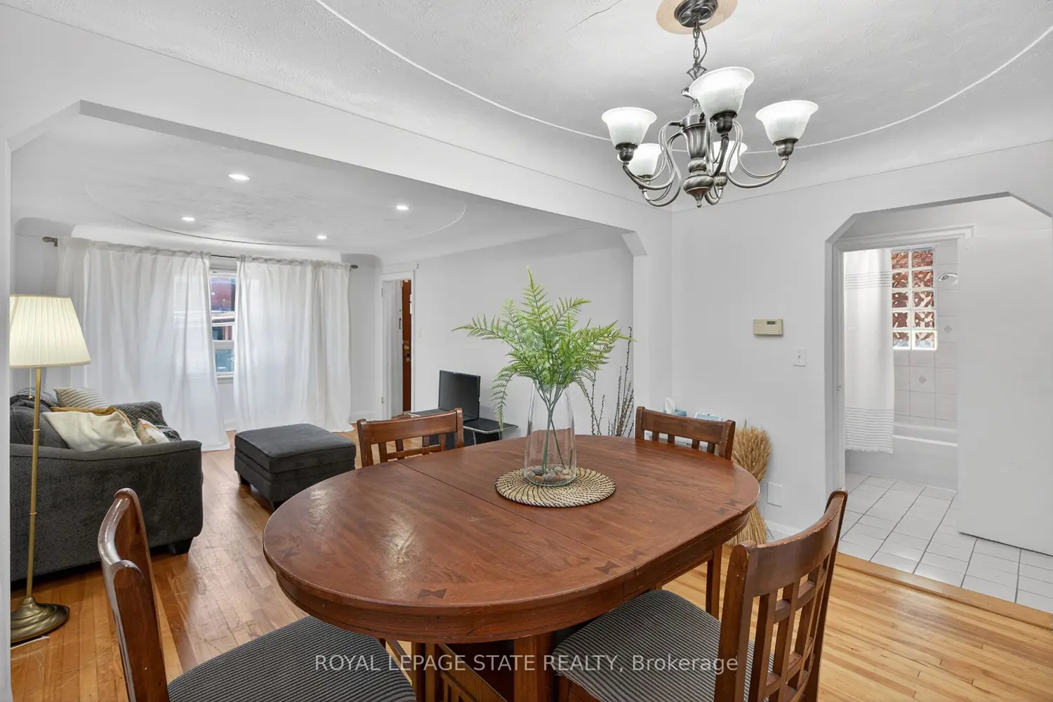 199 Stirton Street photo 3