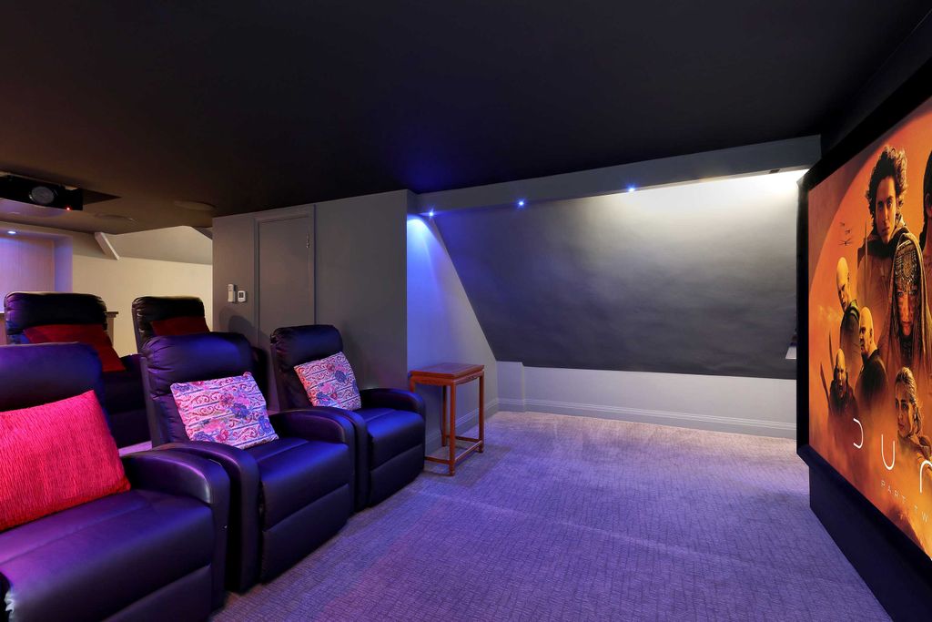 Additional image 11 of 7 bed detached house for sale15 Vicarage Way, Gerrards Cross SL9