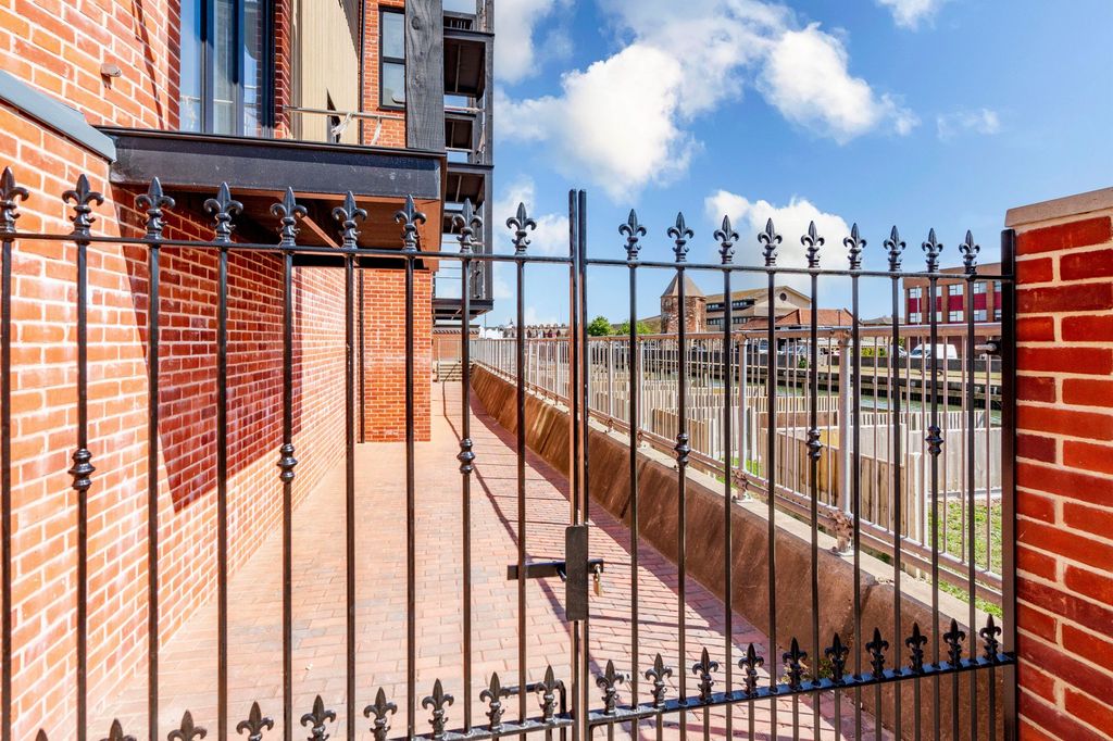 Additional image 16 of 2 bed flat for saleBridge Road, Great Yarmouth NR30