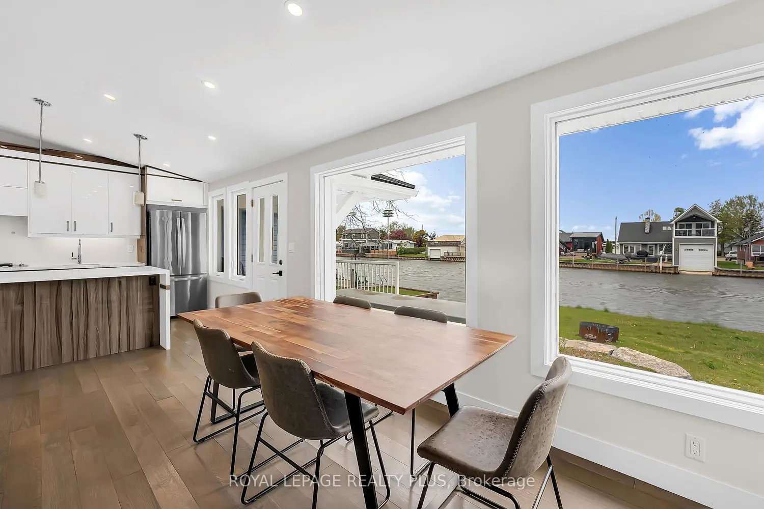 36 Dickinson Avenue photo 4