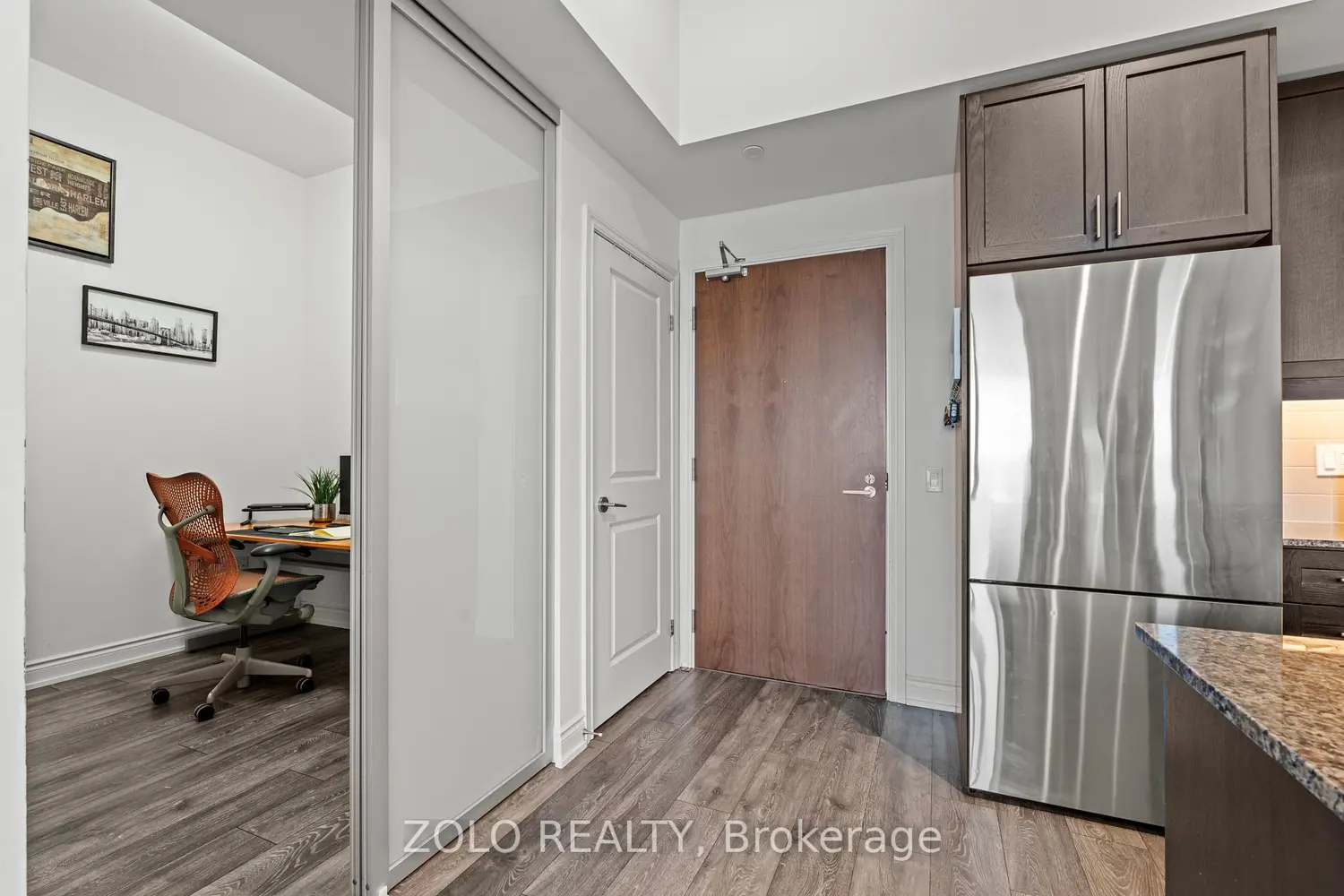 1050 Main Street 618 photo 2