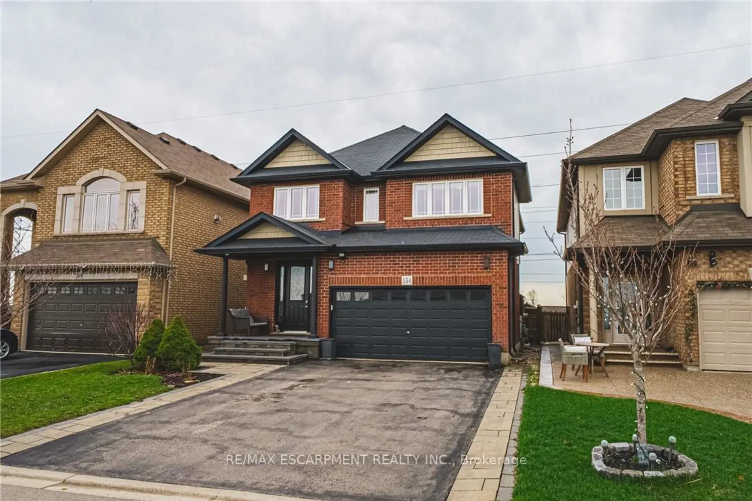 154 Keystone Crescent