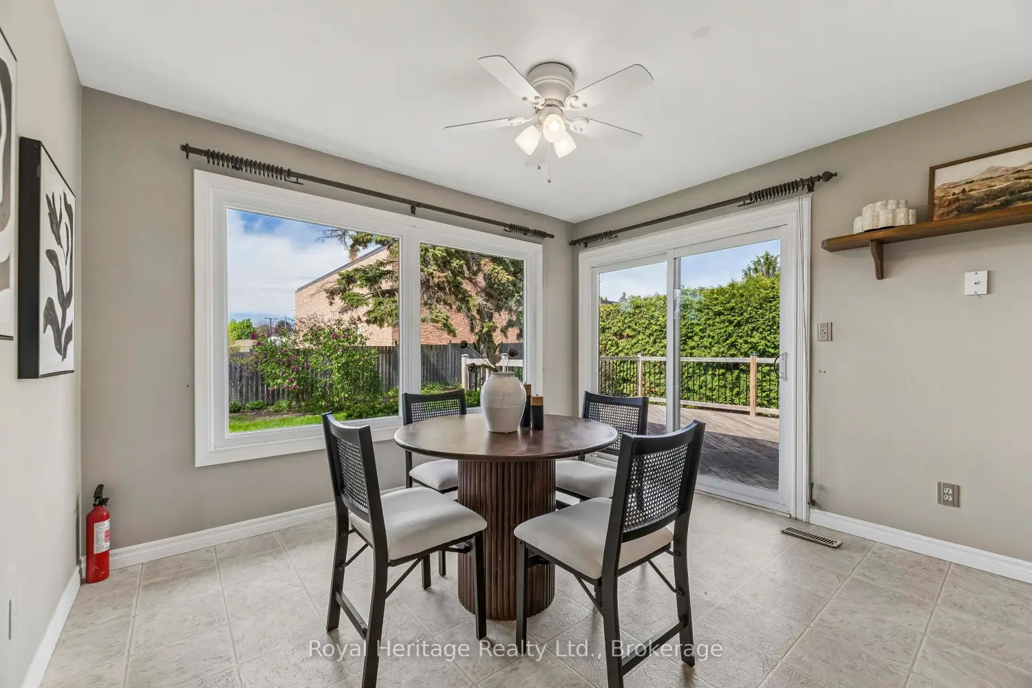 232 Beatrice Street photo 3