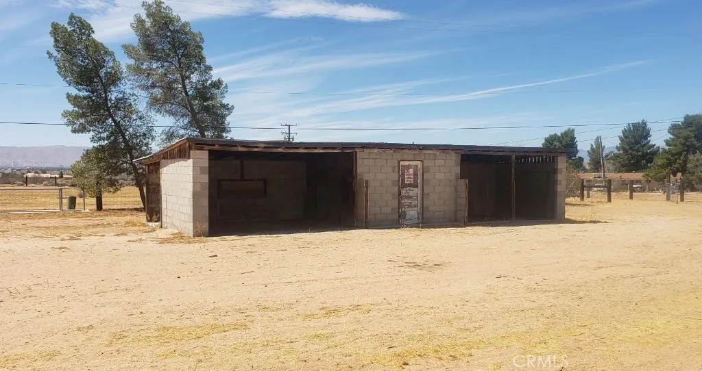 Saguaro Road, Apple Valley, CA 92307 photo 5