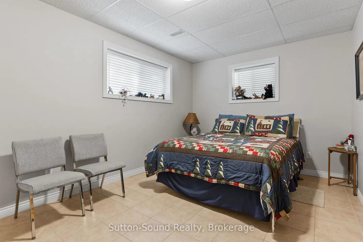 1215 Sunset Drive photo 2