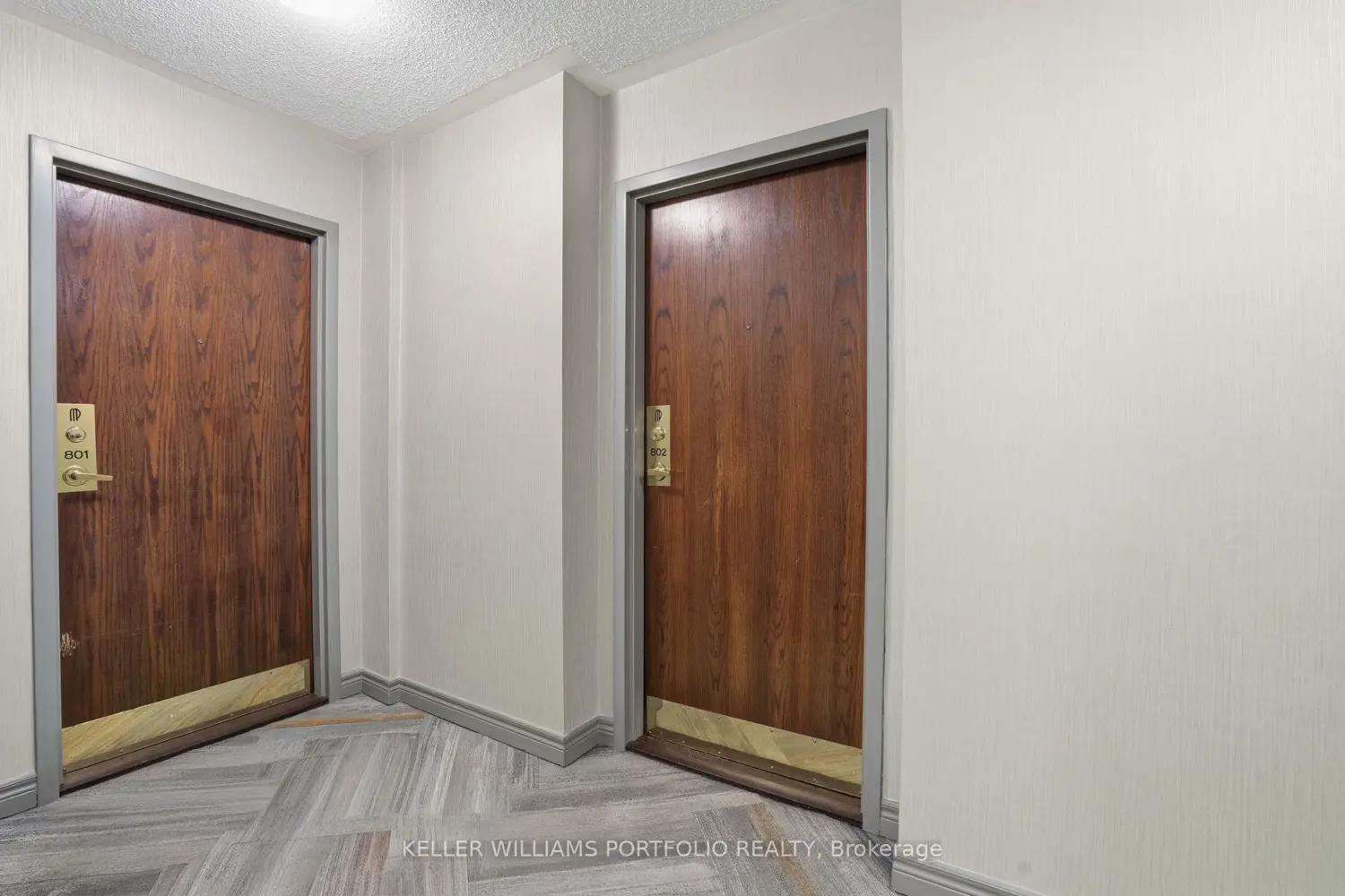 Additional image 5 of 190 Manitoba Street 802