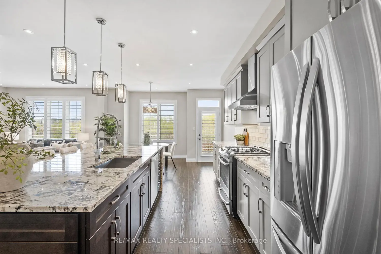 1406 Orr Terrace photo 3