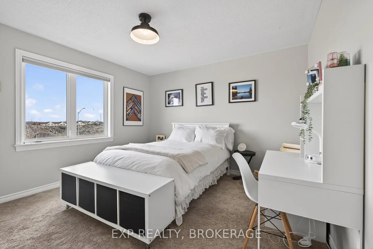 1140 Escala Crescent photo 4