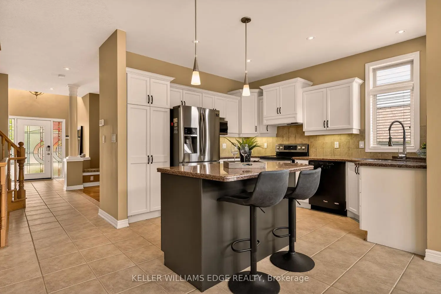 76 Moorland Crescent photo 5