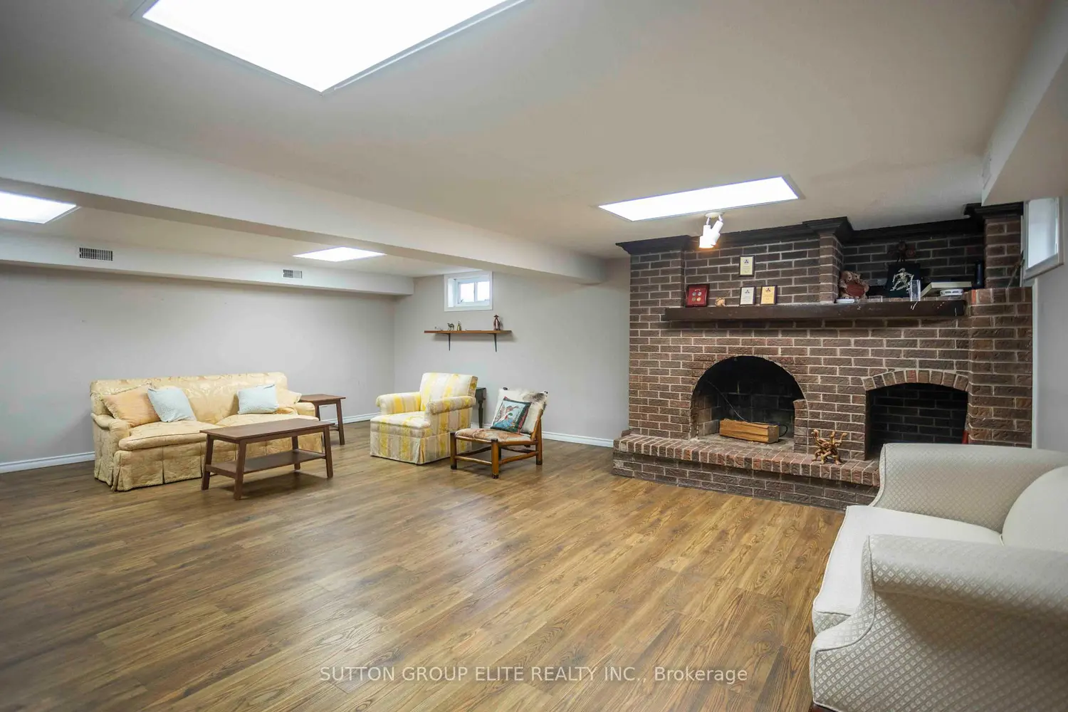 Additional image 8 of 4165 Victoria Avenue