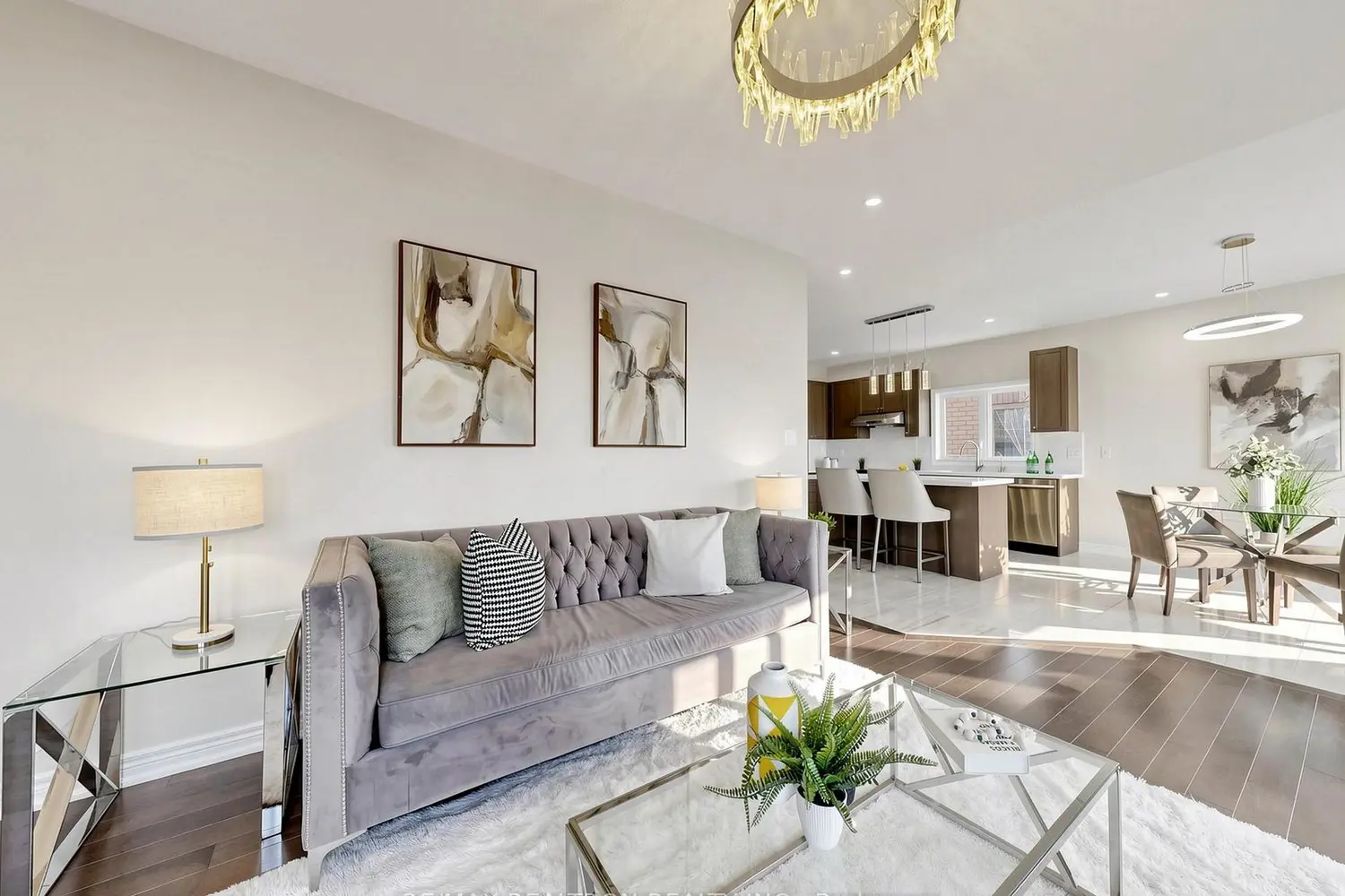 8 Princess Charlotte Avenue photo 5