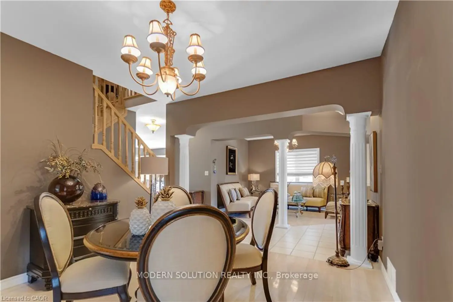 115 Erika Crescent photo 5