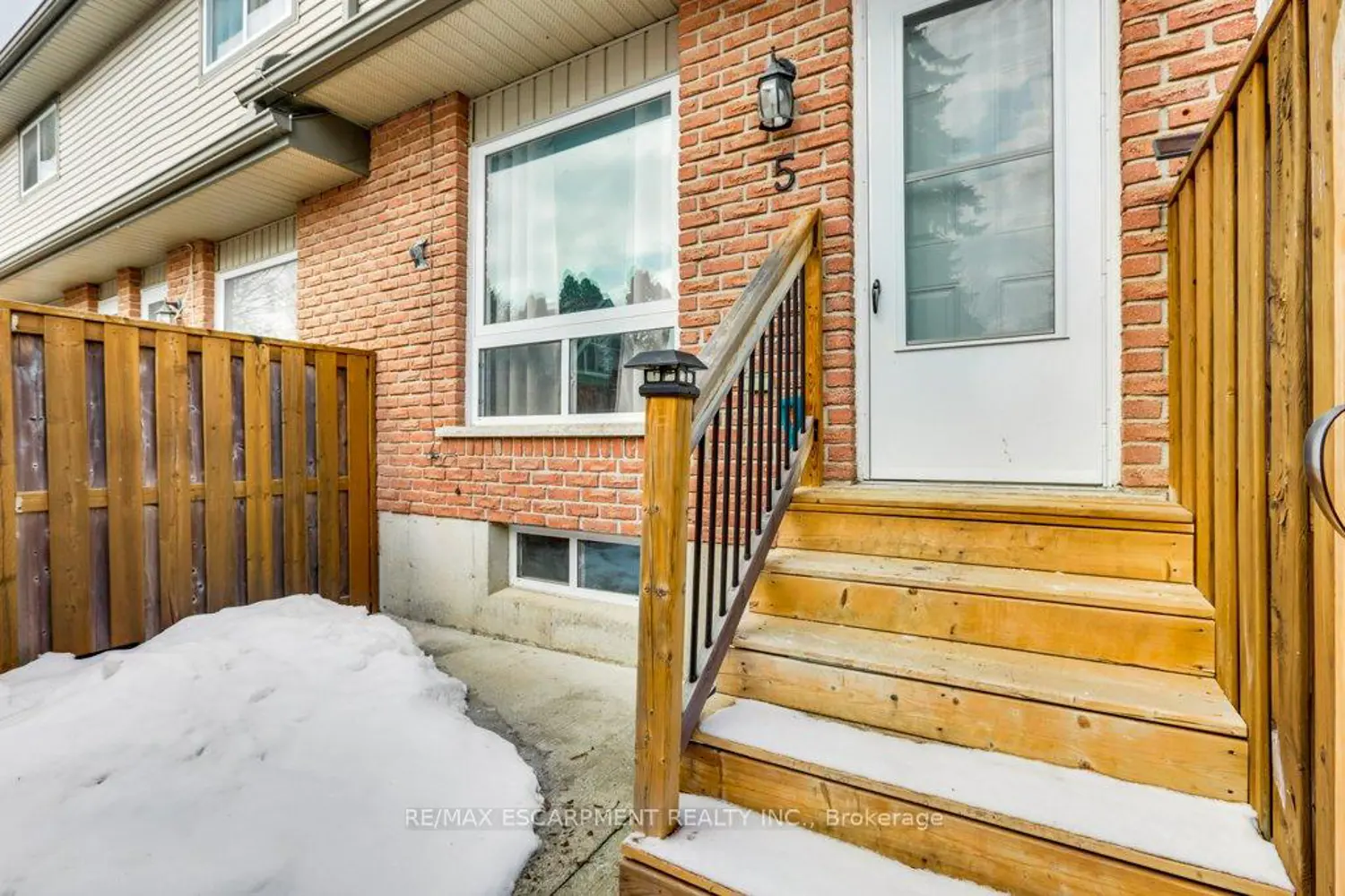 Additional image 20 of 900 James Street 5