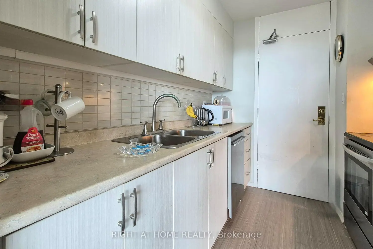 Additional image 8 of 135 Antibes Drive 2605