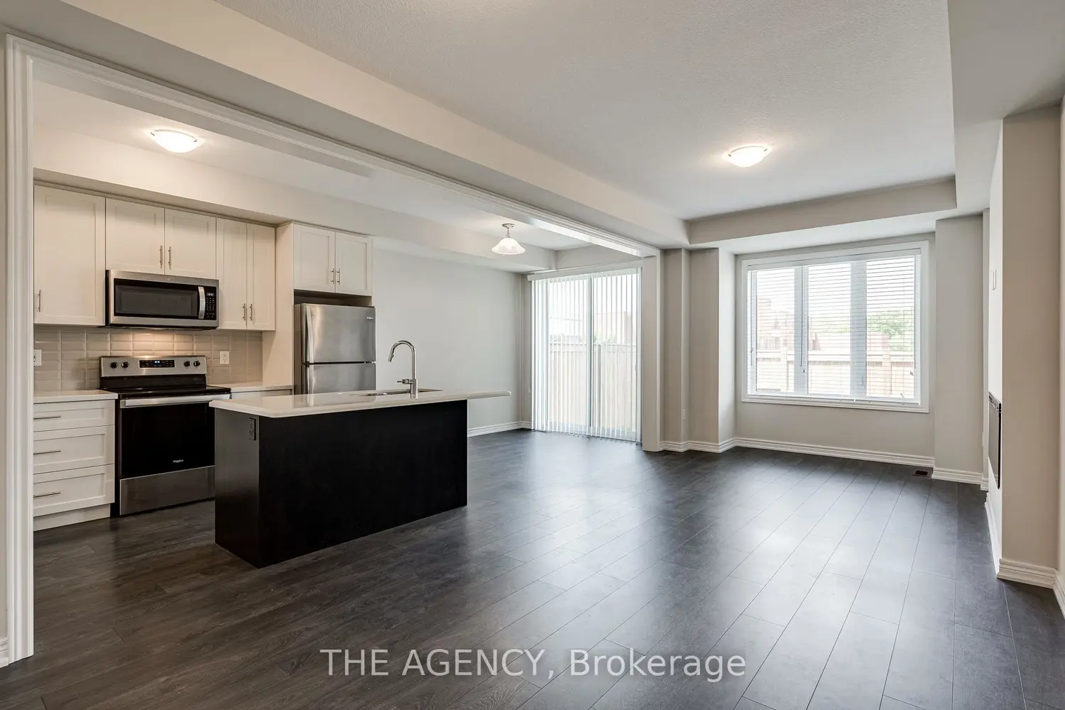 47 Hibiscus Lane photo 5