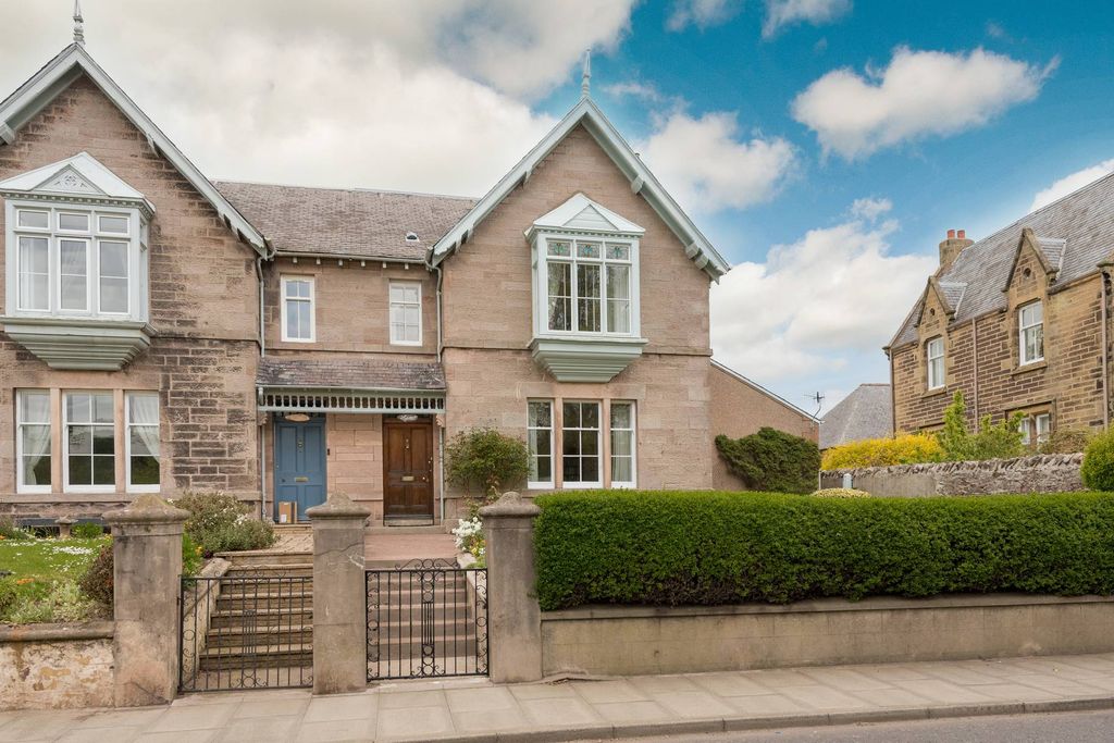 4 bed semi-detached house for saleSpringbank, Victoria Road, Eyemouth TD14