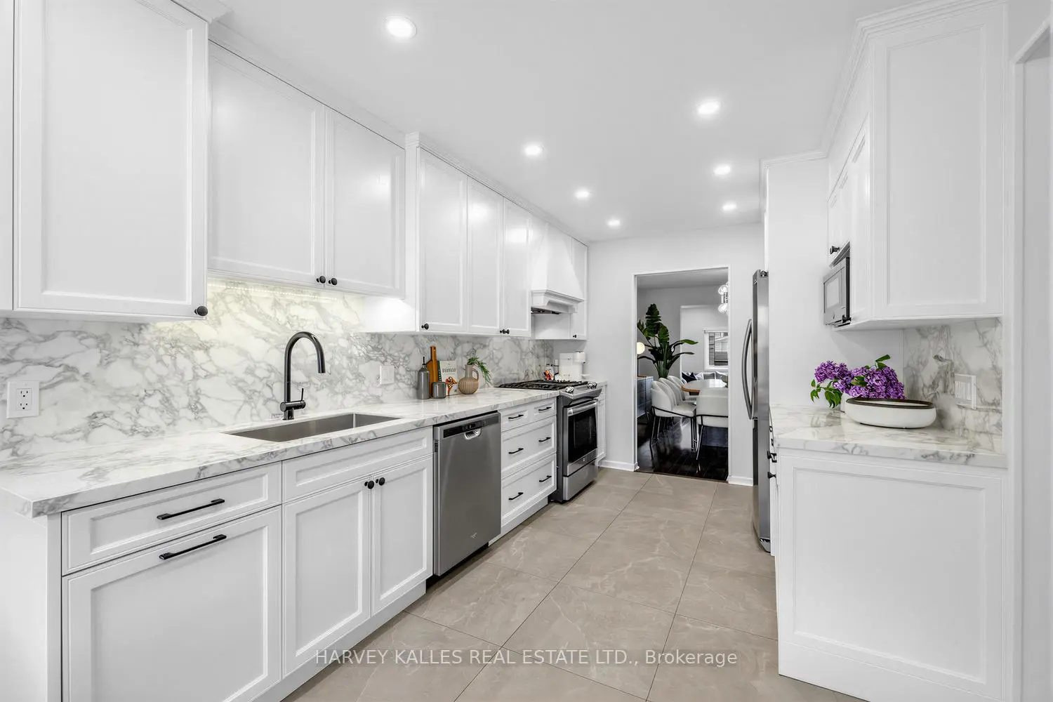 Additional image 8 of 136 Bedford Park Avenue