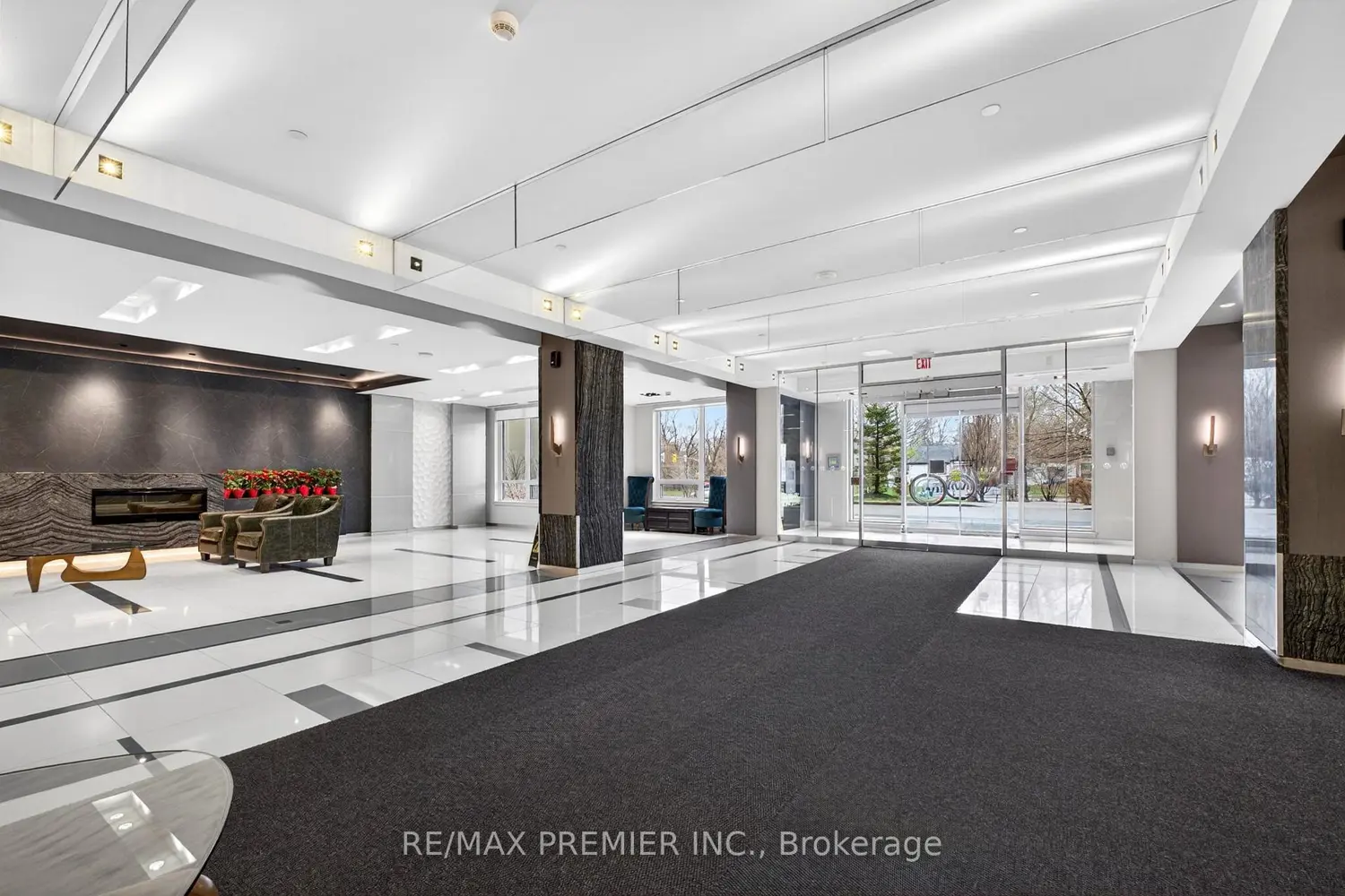 Additional image 2 of 7167 Yonge Street 608