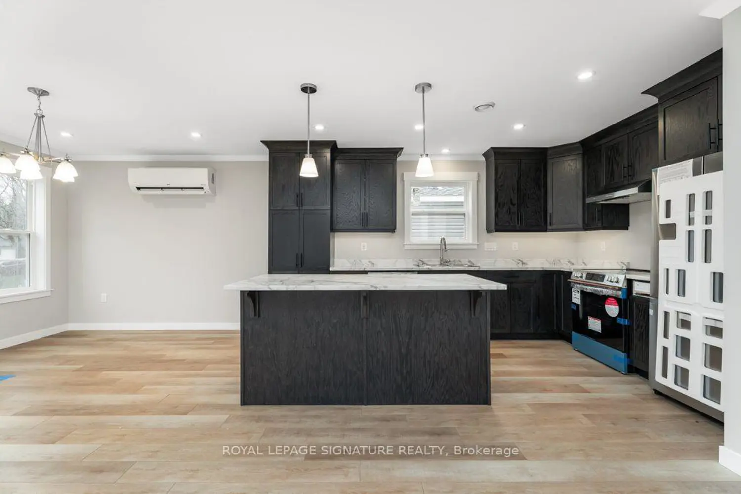 18 Briar Wood Place photo 4