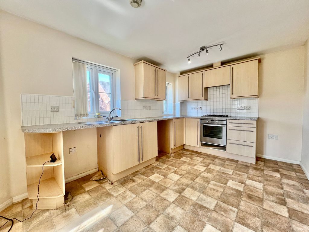 Additional image 5 of 2 bed flat for saleOrmonde Close, Grantham NG31