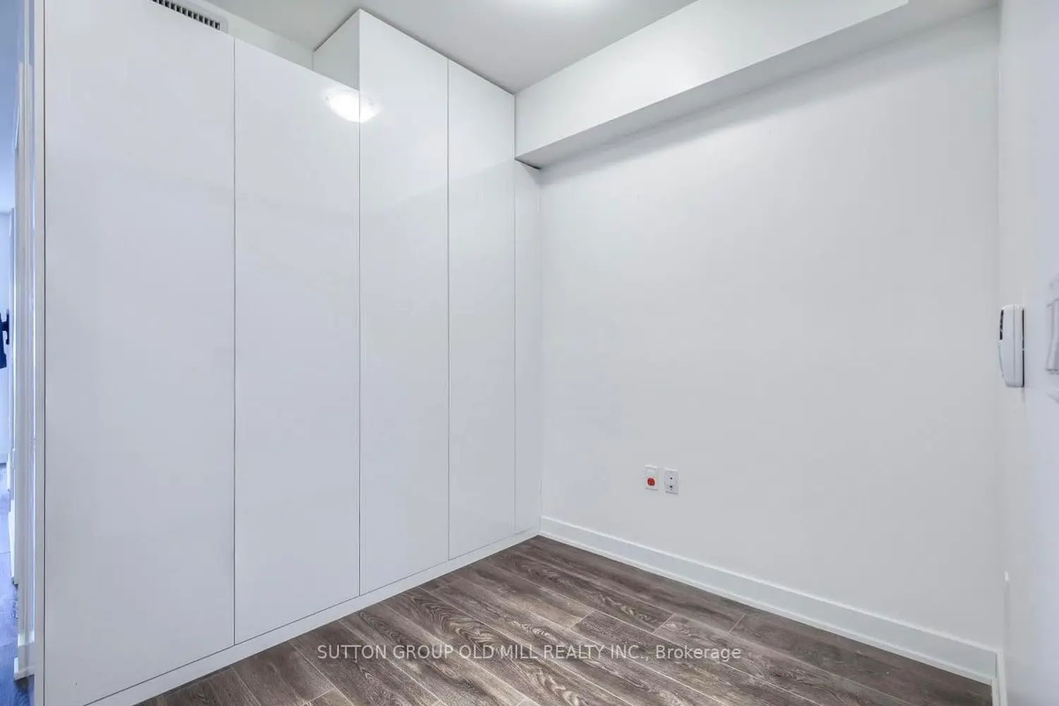 Additional image 7 of 195 Redpath Avenue 1411