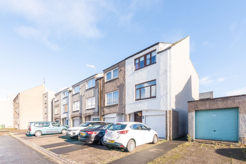 Additional image 37 of 4 bed terraced house for saleDundas Street, Grangemouth FK3