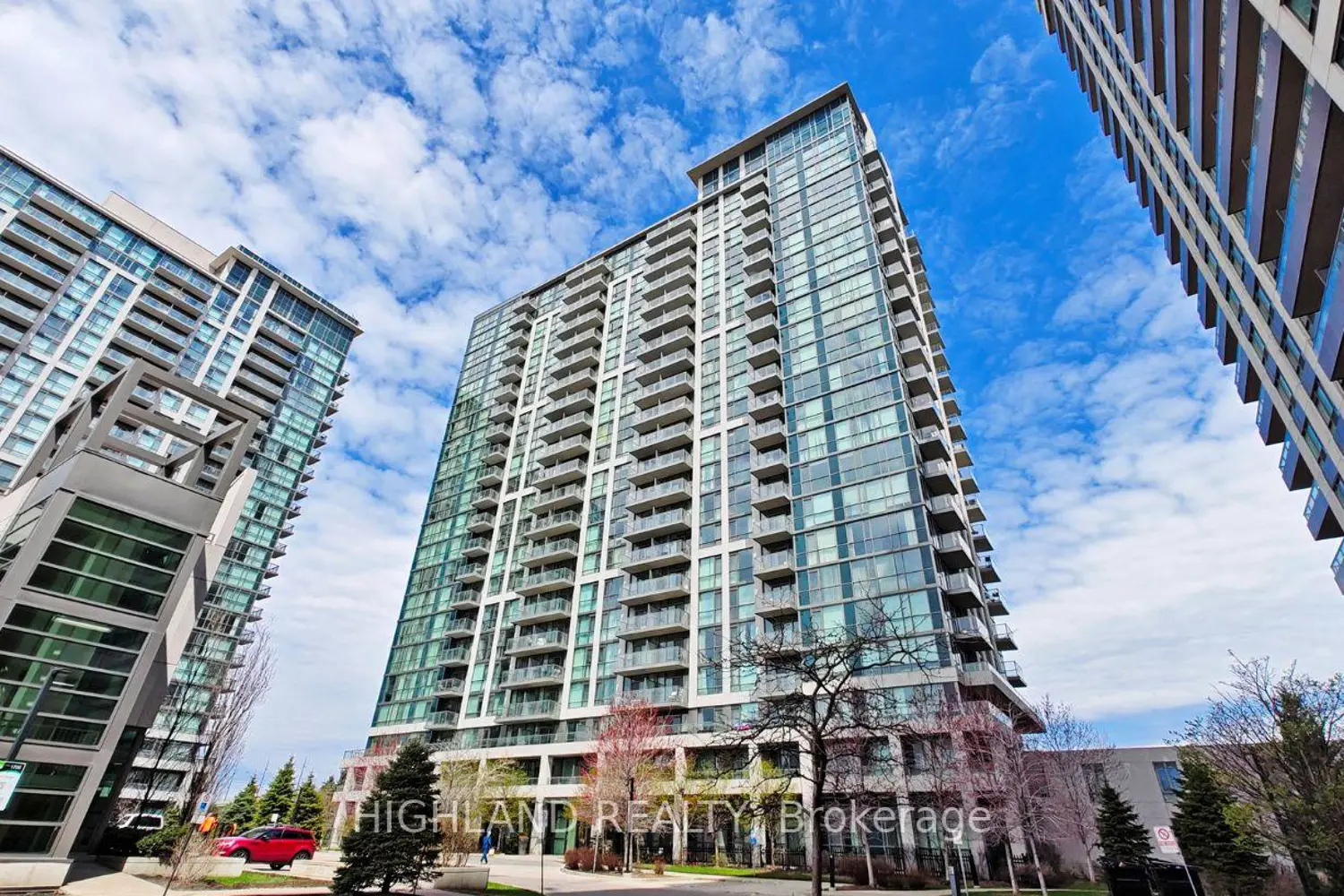 339 Rathburn Road 608