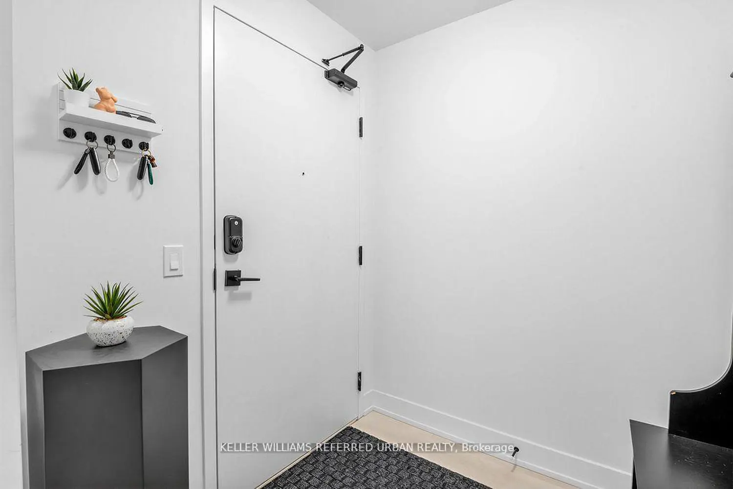 415 Sea Ray Avenue 304 photo 3