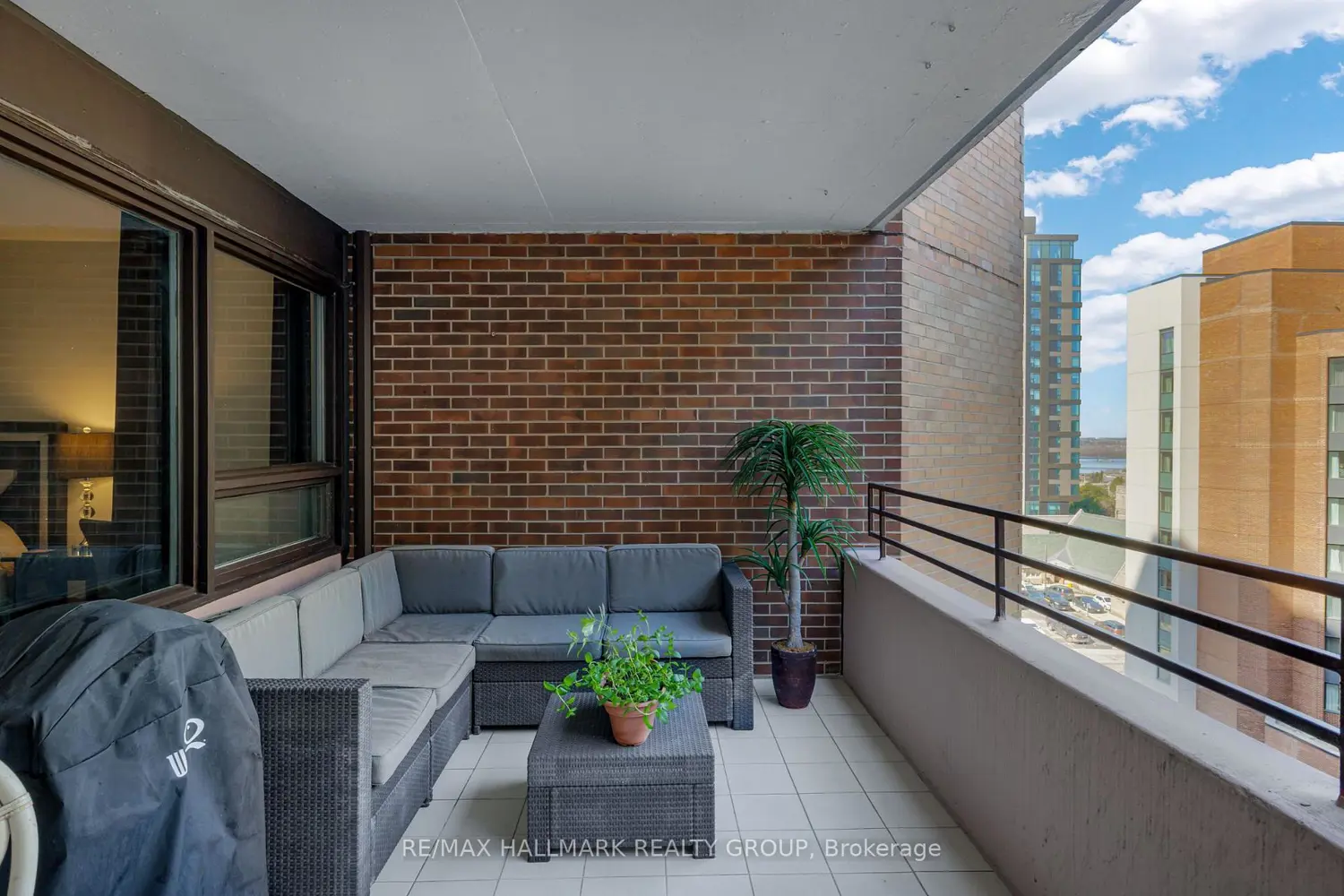 Additional image 17 of 151 Bay Street 810