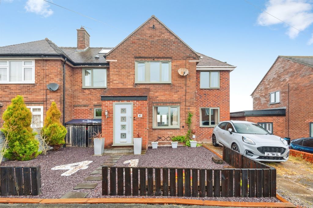 2 bed end terrace house for saleClifton Crescent, Frodsham WA6