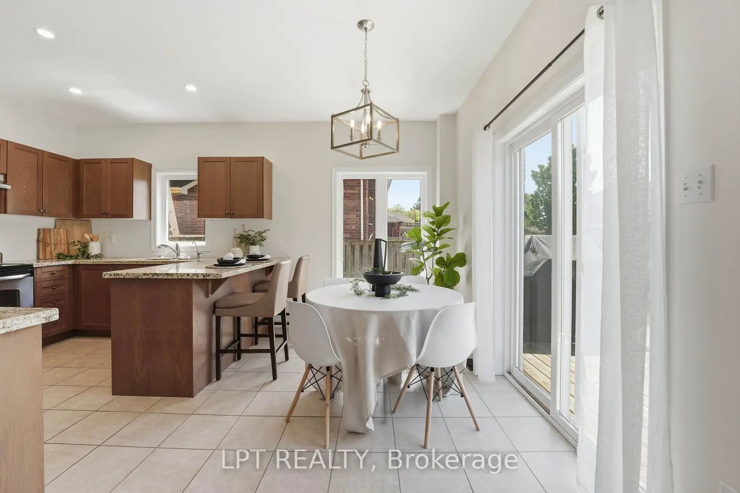 4 Millbury Road photo 4