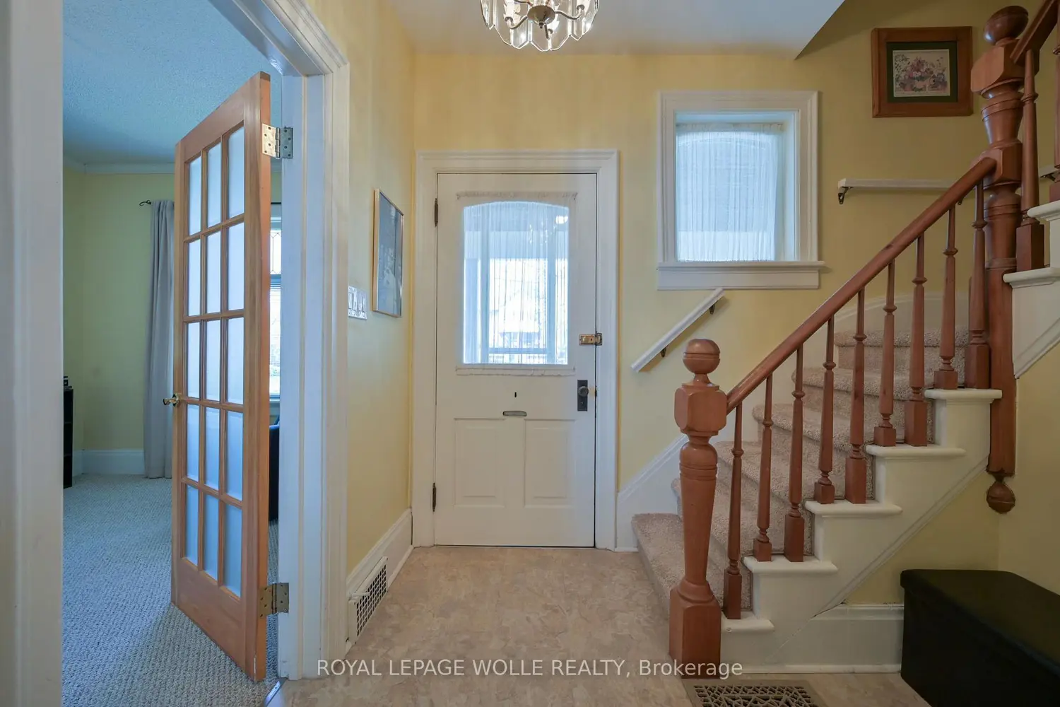 25 Ahrens Street photo 4