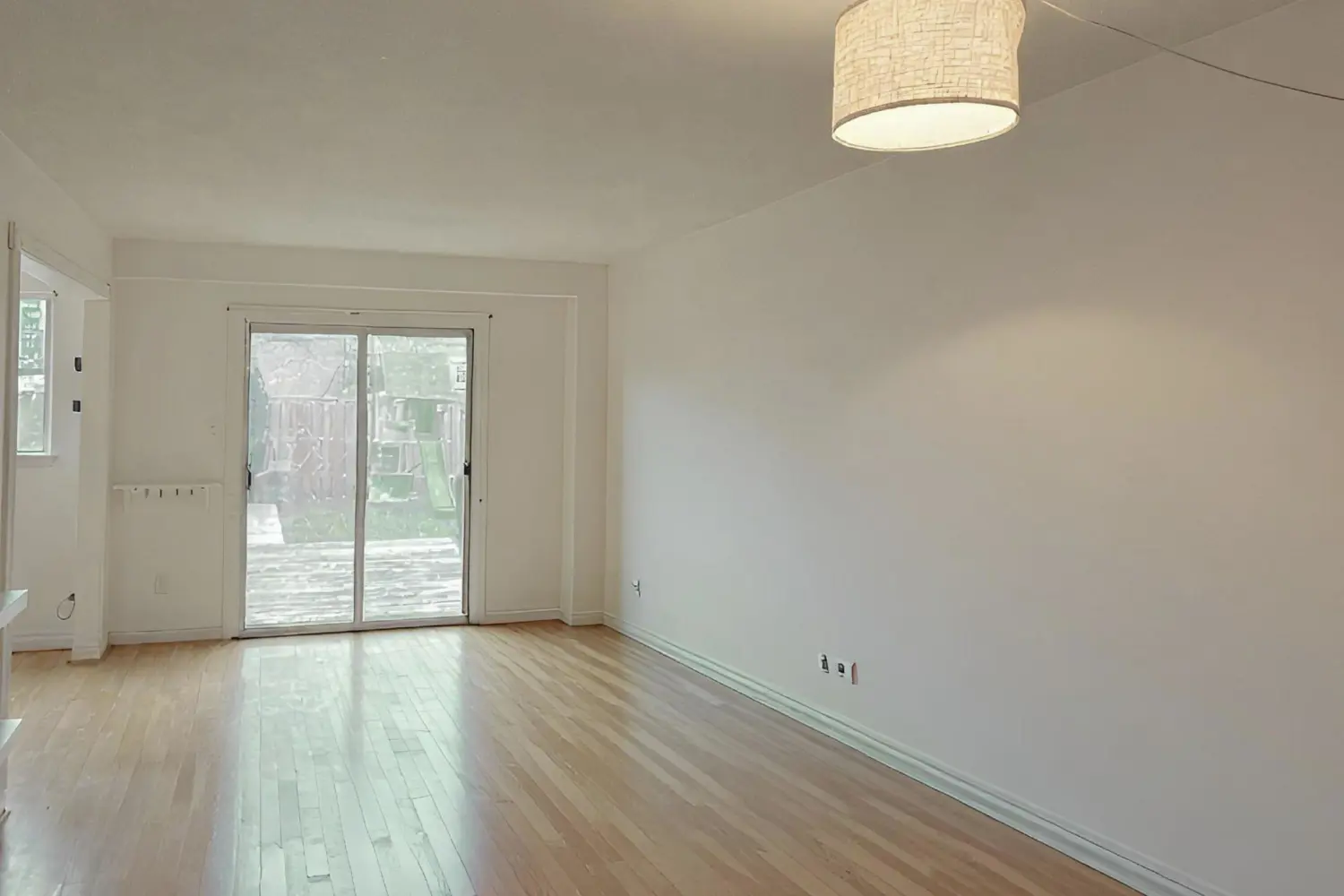 Additional image 6 of 46 Chaucer Crescent