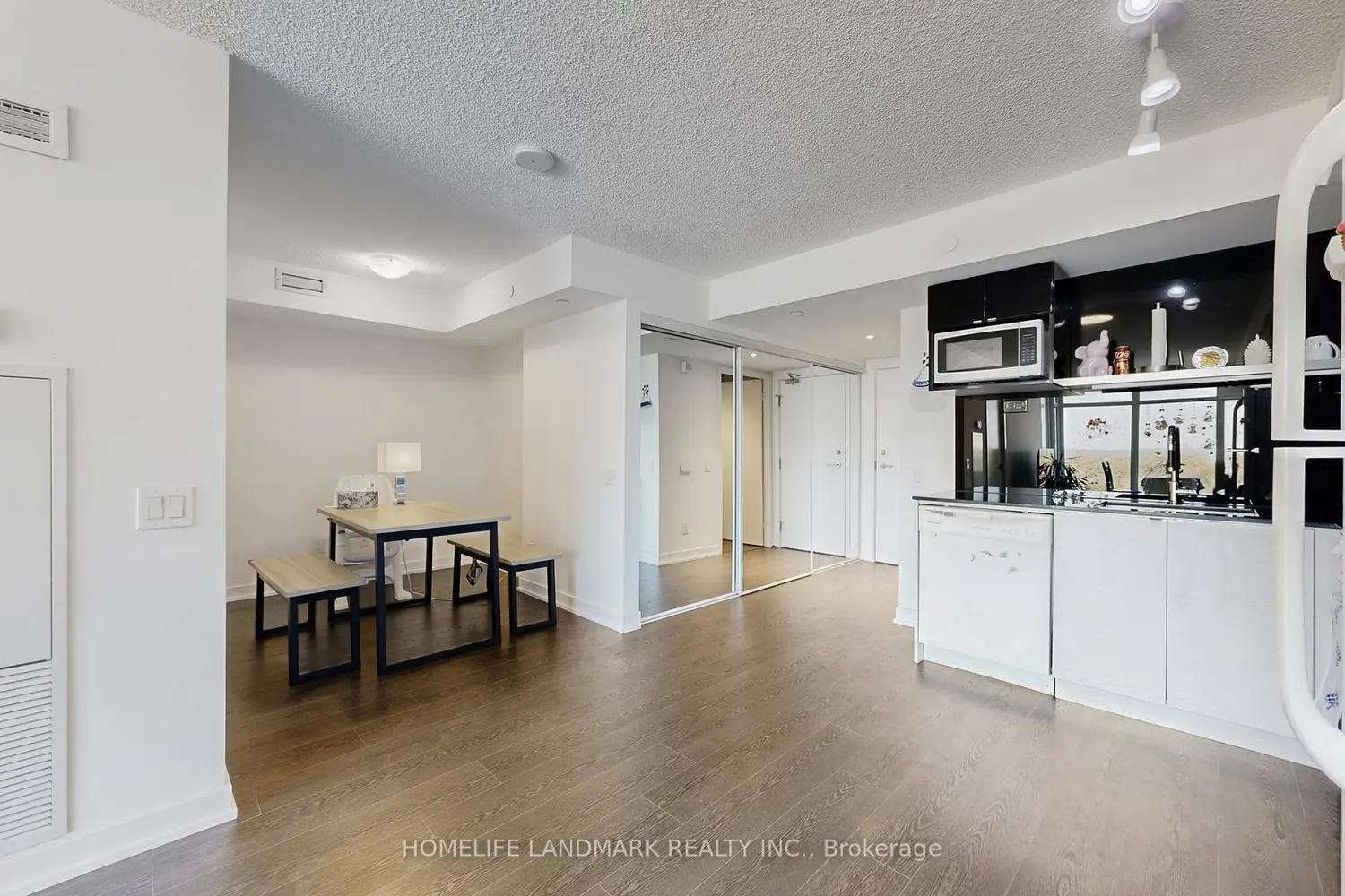 Additional image 3 of 72 Esther Shiner Boulevard 1509