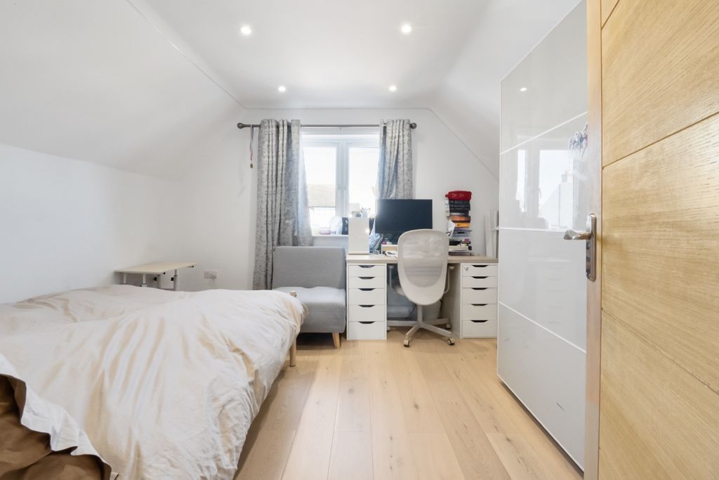Additional image 16 of 4 bed detached bungalow for saleLaurel Avenue, Gravesend DA12