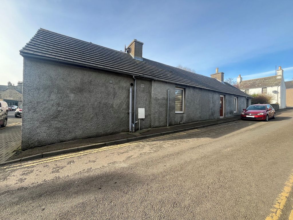 2 bed detached bungalow for saleRobertsons Lane, Thurso, Highland. KW14