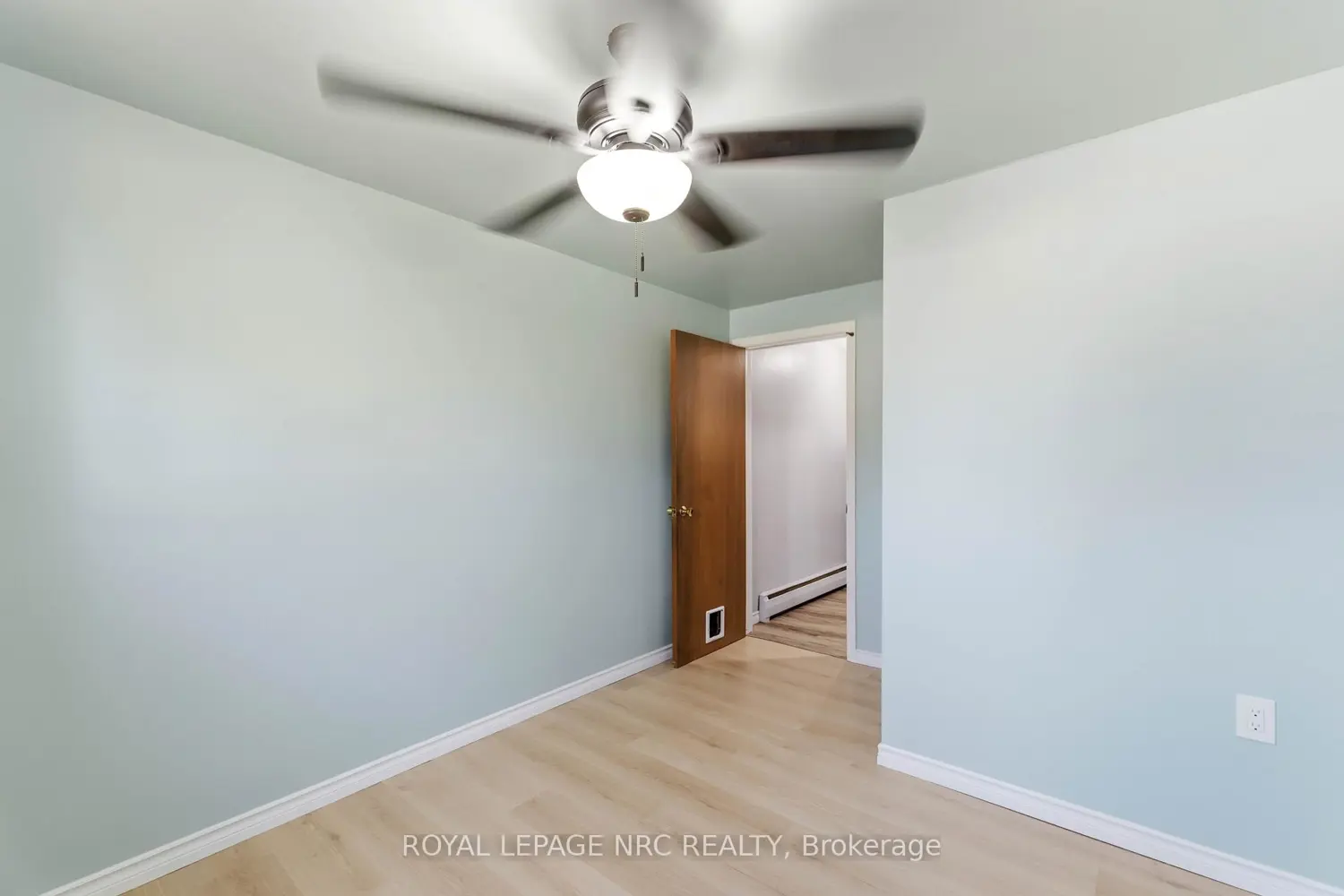 Additional image 8 of 4485 Queensway Crescent