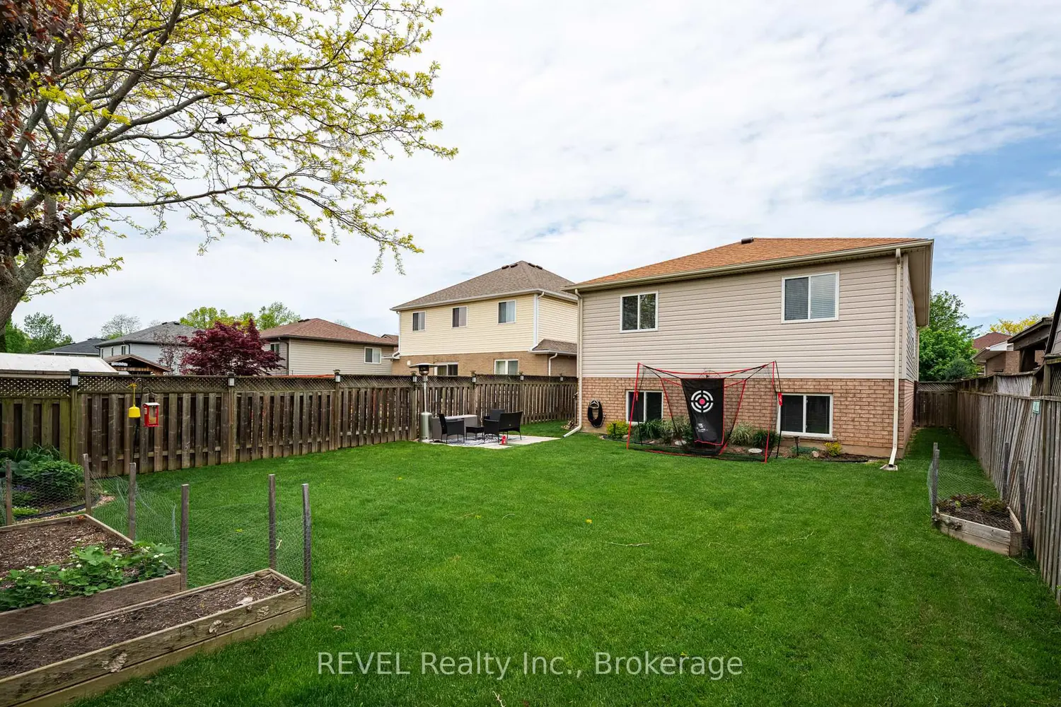 Additional image 16 of 8368 Racey Avenue