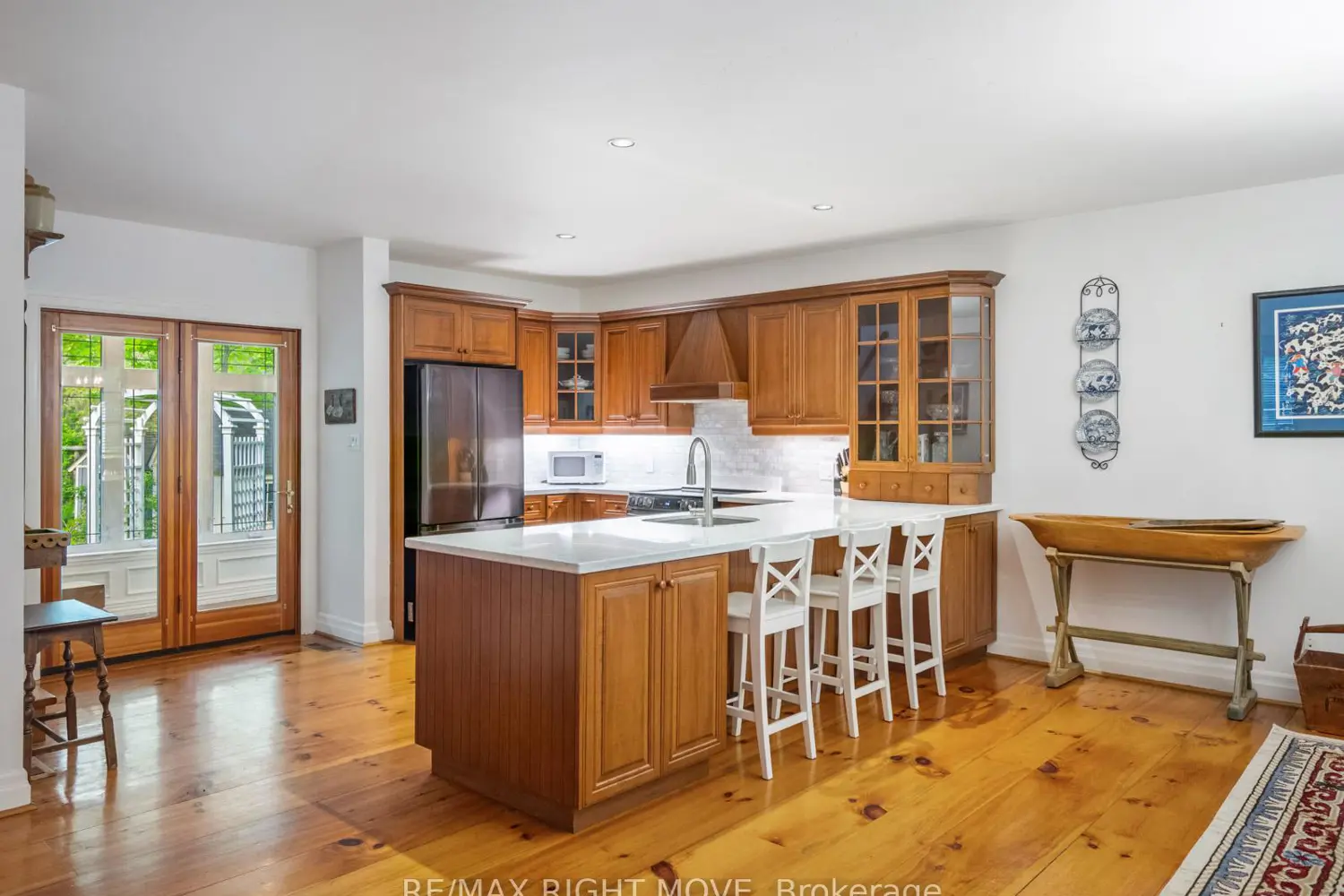 7135 Pond Street photo 3