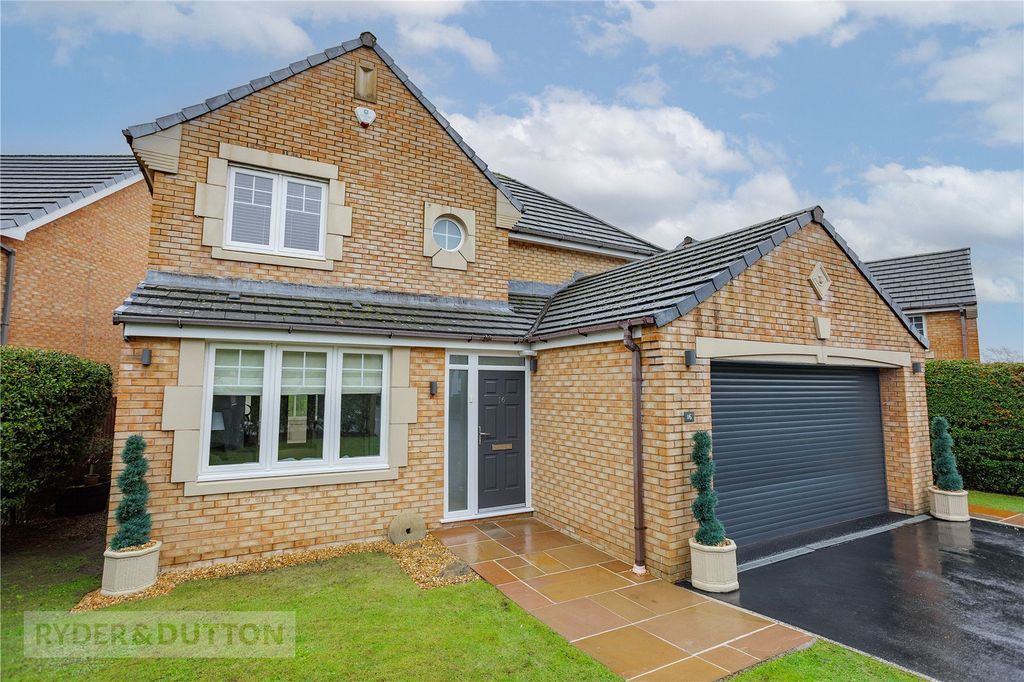 4 bed detached house for saleKingfisher Way, Glossop SK13