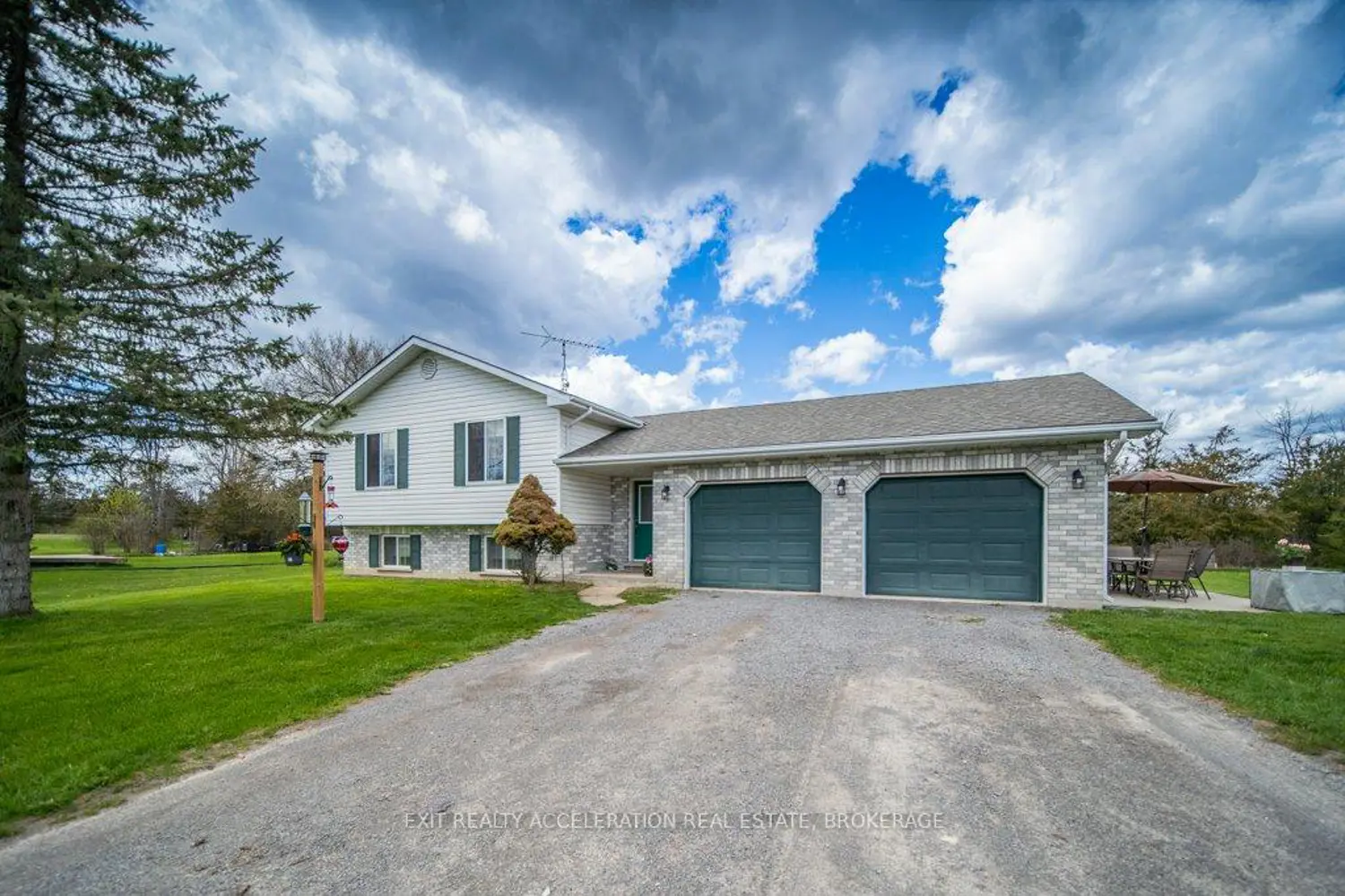 1189 Lazier Road