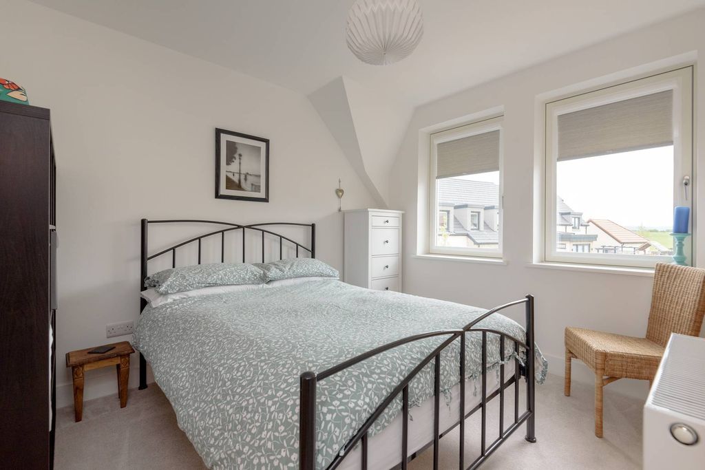 Additional image 21 of 4 bed detached house for sale21 Castlemains Gardens, Dirleton, North Berwick EH39