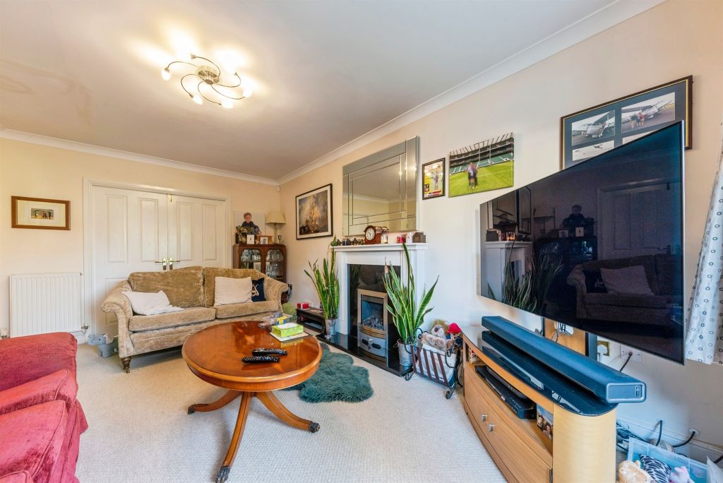 Additional image 3 of 5 bed detached house for saleLangford Gardens, Grantham NG31