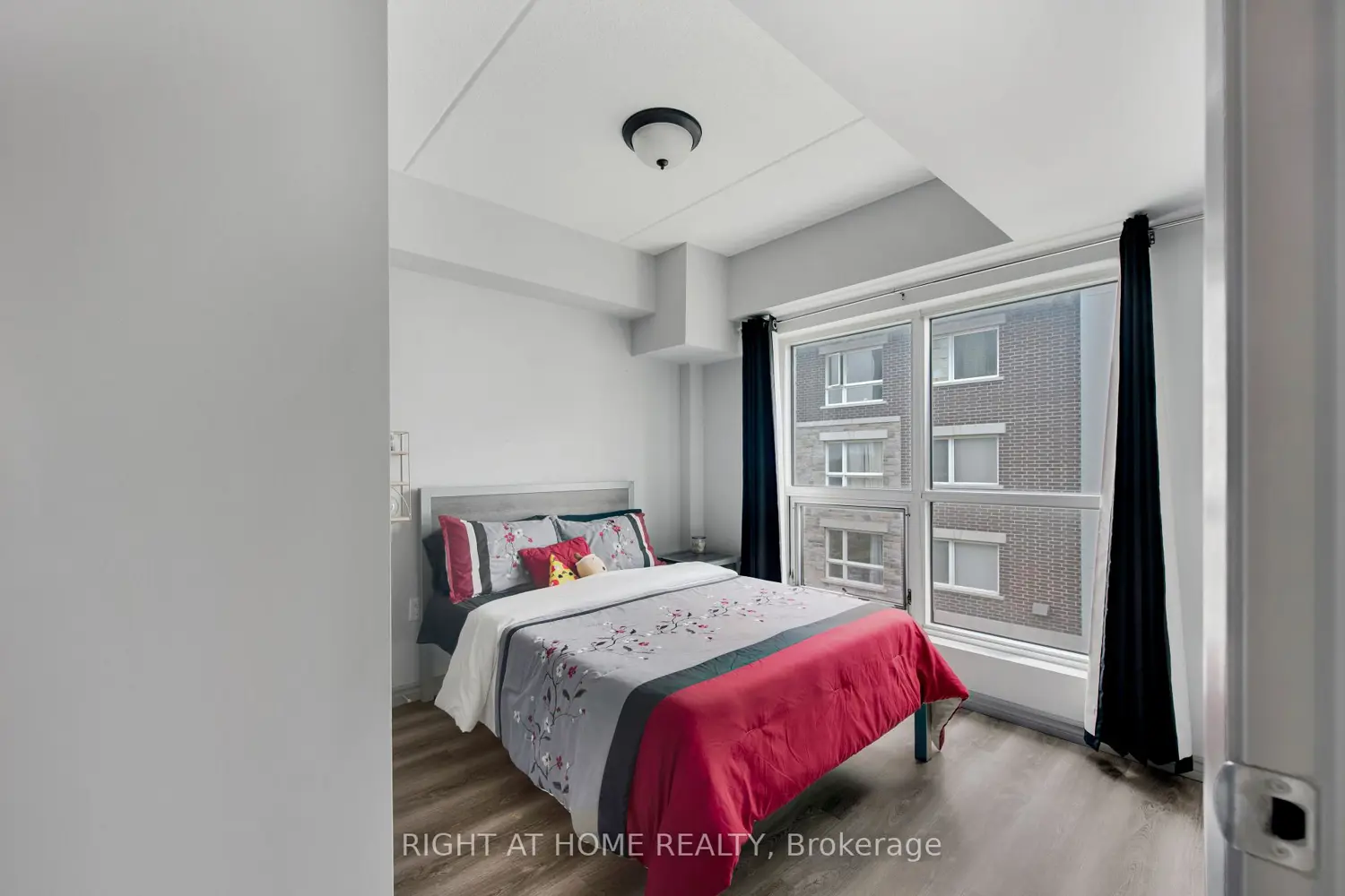 Additional image 7 of 275 Larch Street B415