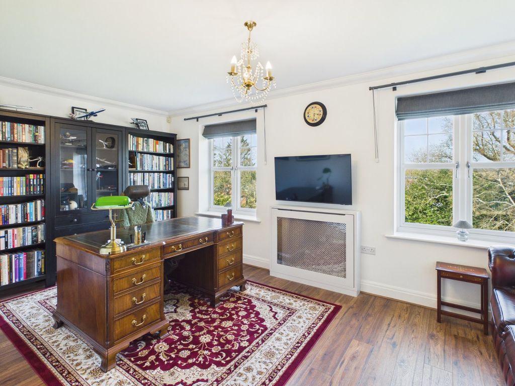 Additional image 16 of 2 bed flat for salePackhorse Road, Gerrards Cross, Buckinghamshire SL9