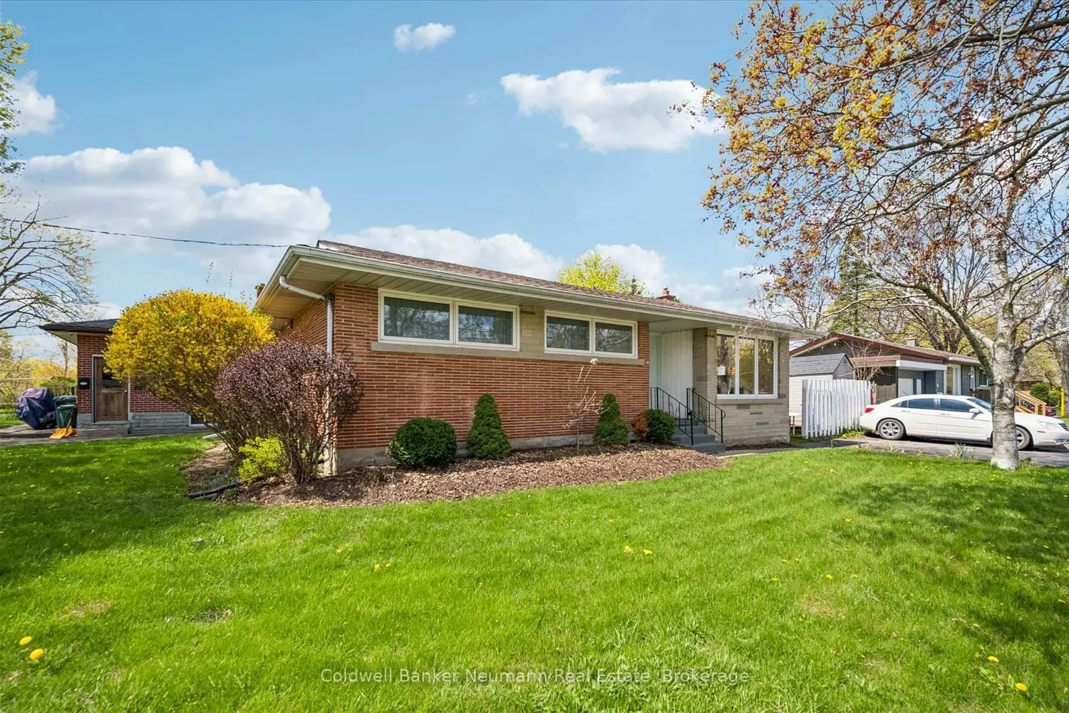 92 Victoria Road photo 2