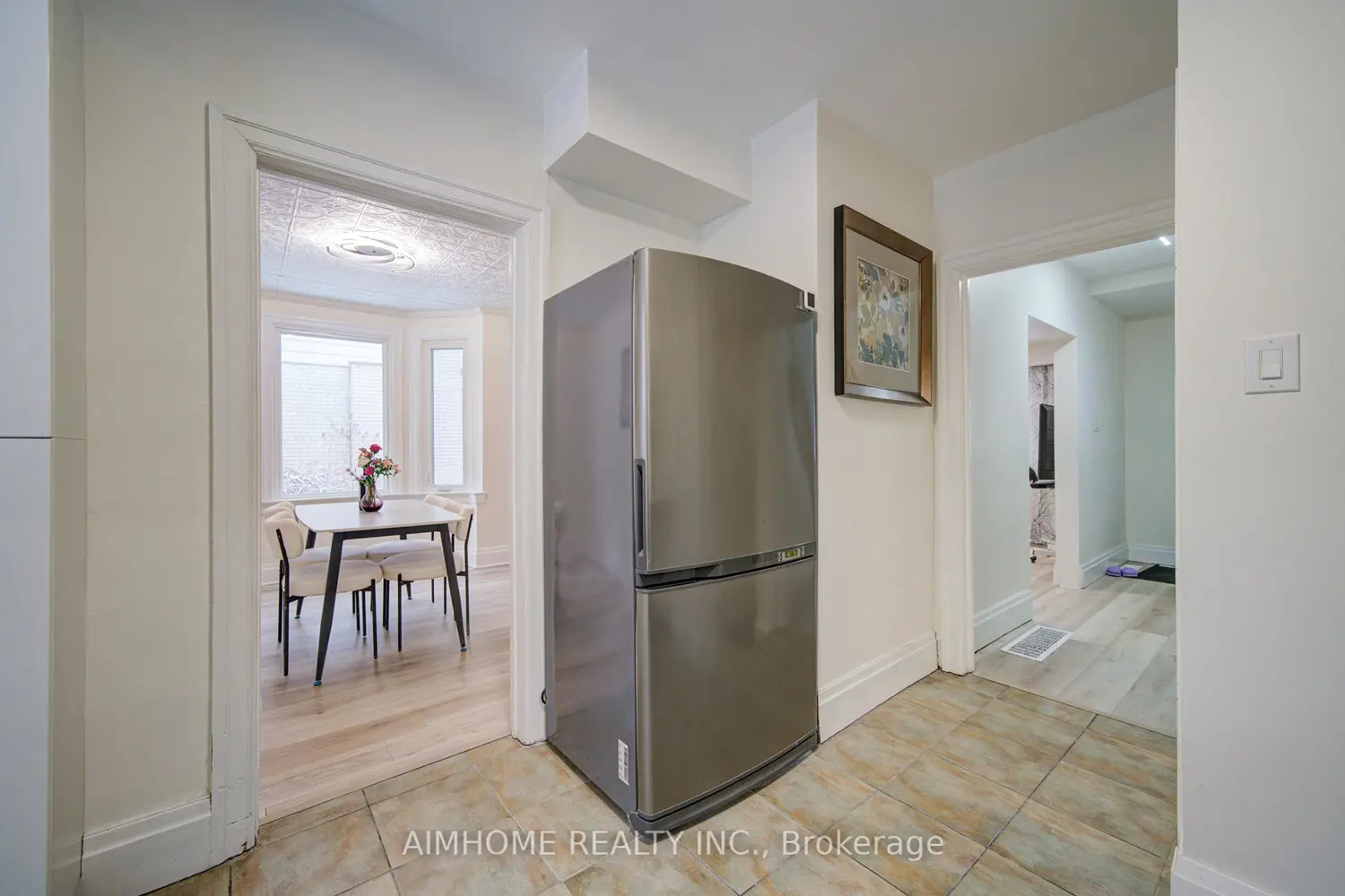 222 Richmond Street photo 5