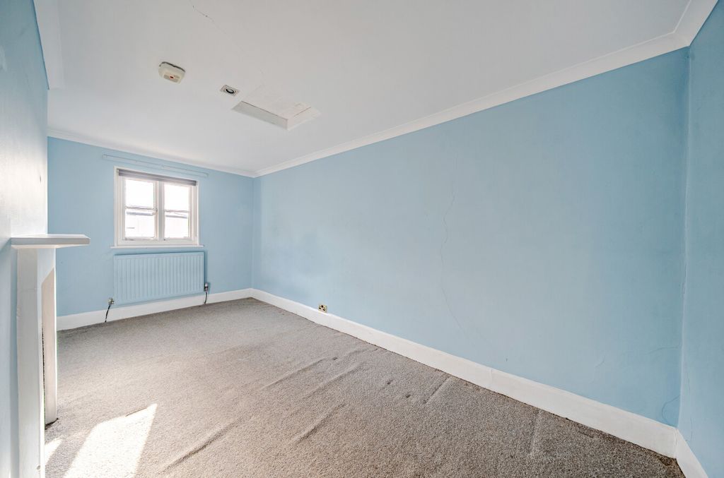 Additional image 11 of 3 bed flat for saleGloucester Street, Faringdon, Oxfordshire SN7